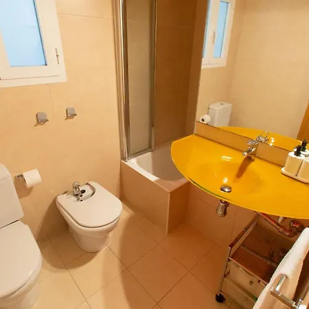 Earra - Eder, 3 Min. Playa Y En Pleno Centro *